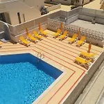 アパート Rooftop Everest : Vue Panoramique Amazing アルブフェイラ